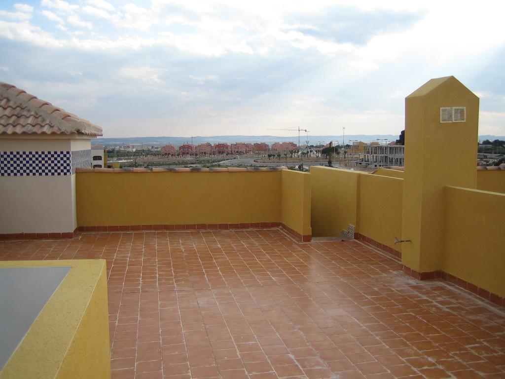 La Herrada Los Montesinos Bilik gambar